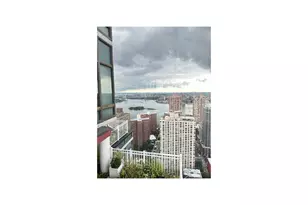 300 E 93rd St, New York City, NY 10128 - Photo 9