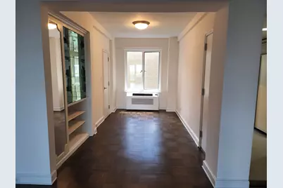 40 Central Park S #17A, New York, NY 10019 - Photo 5