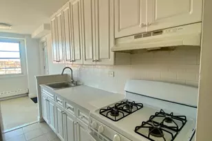 164-20 Highland Ave, New York City, NY 11432 - Photo 13