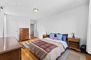 325 E 201st St, Bronx, NY 10458 - Photo 11