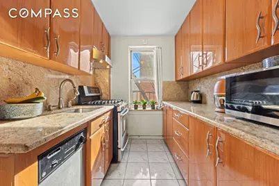 325 E 201st Street #5F, Bronx, NY 10458 - Photo 7