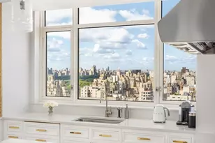 520 Park Ave, New York City, NY 10022 - Photo 9