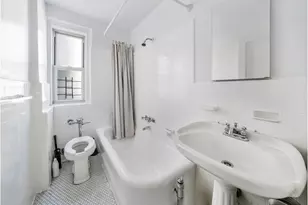 230 West End Ave, New York City, NY 10023 - Photo 21
