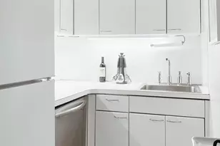 140 E 56th St, New York City, NY 10022 - Photo 11