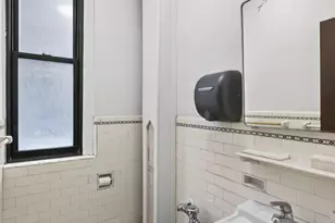 470 West End Ave, New York City, NY 10024 - Photo 11