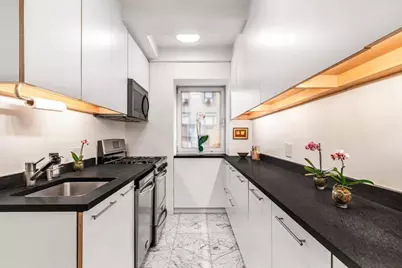 870 5th Avenue #2E, New York City, NY 10065 - Photo 5