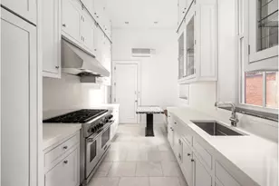 18 E 62nd St, New York City, NY 10065 - Photo 9