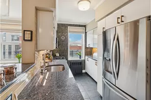 616 E 18th St, New York City, NY 11226 - Photo 9