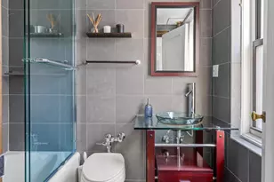 220 E 73rd St, New York City, NY 10021 - Photo 11