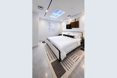 174 N 6th Street #TH1, New York City, NY 11211 - Photo 11