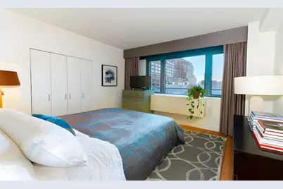 305 W 16th Street #6B, New York City, NY 10011 - Photo 1