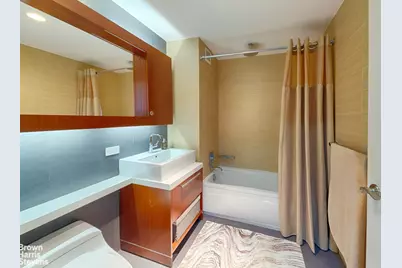305 W 16th Street #6B, New York City, NY 10011 - Photo 5