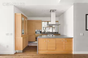 425 W 50th St, New York City, NY 10019 - Photo 5