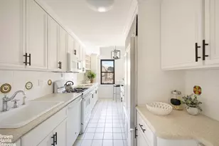 345 E 52nd St, New York City, NY 10022 - Photo 5