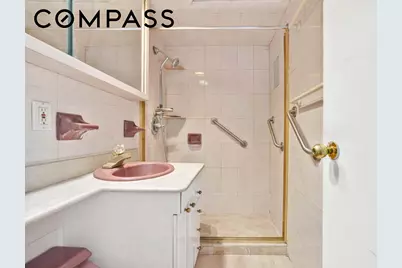 370 Ocean Parkway #8H, New York City, NY 11218 - Photo 17