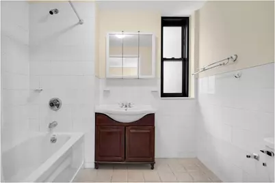 162 W 56th Street #603, New York, NY 10019 - Photo 17