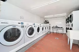 330 E 49th St, New York City, NY 10017 - Photo 5