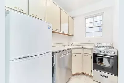 330 E 49th Street #8K, New York, NY 10017 - Photo 3