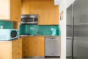 227 E 57th St, New York City, NY 10022 - Photo 9
