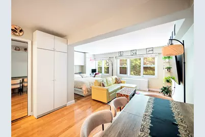 210 E 63rd Street #3C, New York, NY 10065 - Photo 1