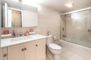 210 E 63rd St, New York City, NY 10065 - Photo 5