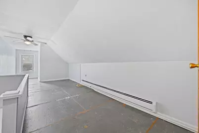 33 Delaware Avenue, New York City, NY 10304 - Photo 11