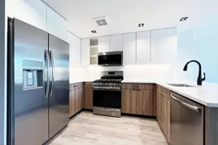 188-11 Hillside Ave, New York City, NY 11423 - Photo 3