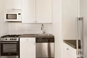 200 E 16th St, New York City, NY 10003 - Photo 3