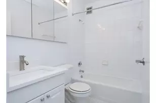 230 W 55th St, New York City, NY 10019 - Photo 5