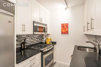 230 E 15th Street #8N, New York, NY 10003 - Photo 5