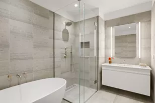 8 S 4th St, New York City, NY 11249 - Photo 9