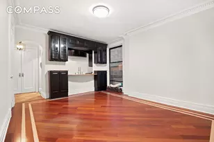 305 W 72nd St, New York City, NY 10023 - Photo 9