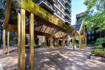 100 United Nations Plaza #3C, New York City, NY 10017 - Photo 9