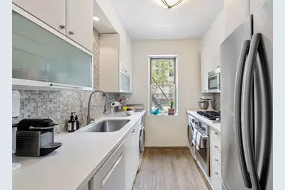 180 W 93rd Street #2E, New York, NY 10025 - Photo 21