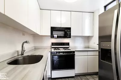 236 E 47th Street #21B, New York City, NY 10017 - Photo 21