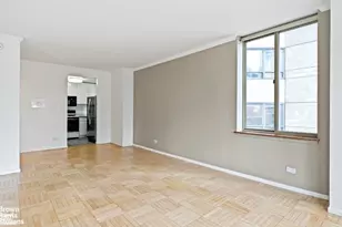 236 E 47th St, New York City, NY 10017 - Photo 21