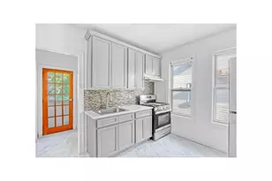 405 E 2nd St, Brooklyn, NY 11218 - Photo 7