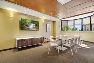 330 E 38th St, New York City, NY 10016 - Photo 17