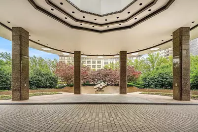 330 E 38th Street #8E, New York City, NY 10016 - Photo 9