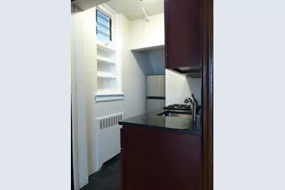 110 E 61st Street #1B, New York, NY 10021 - Photo 13