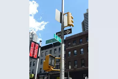 110 E 61st Street #1B, New York City, NY 10021 - Photo 19