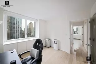 301 W 53rd St, New York City, NY 10019 - Photo 17