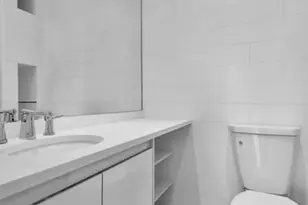 641 5th Ave, New York City, NY 10022 - Photo 7