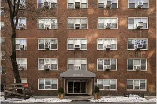 240 E 35th St, New York City, NY 10016 - Photo 11