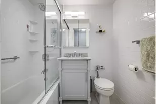 240 E 35th St, New York City, NY 10016 - Photo 9