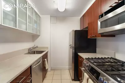 215-217 E 96th Street #32F, New York City, NY 10128 - Photo 3