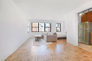 200 E 27th St, New York City, NY 10016 - Photo 3