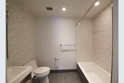 555 10th Avenue #47O, New York, NY 10018 - Photo 11