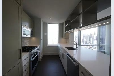 555 10th Avenue #47O, New York, NY 10018 - Photo 5