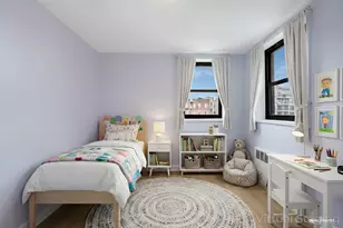 515 E 7th St, New York City, NY 11218 - Photo 15
